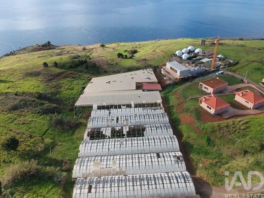 Αγροτεμάχιο σε Prazeres, Calheta