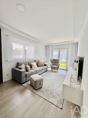 Luxury home in Arrentela, Seixal