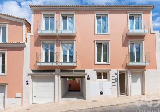 Apartment in Carcavelos e Parede, Cascais