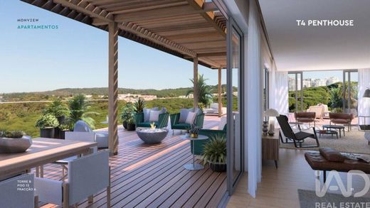 Apartment / Etagenwohnung in Algés, Linda-a-Velha e Cruz Quebrada-Dafundo, Oeiras