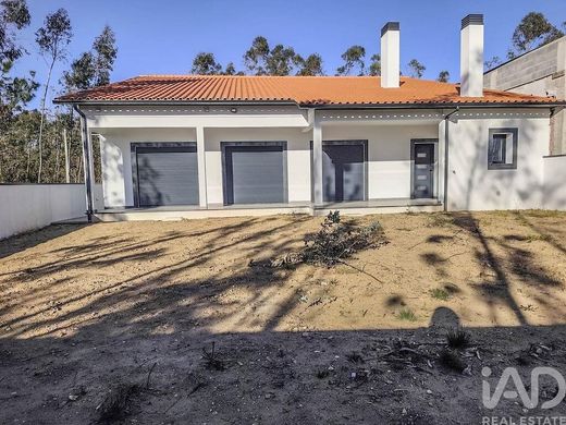 Luxury home in Caxieira, Leiria