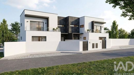 Luxury home in Santa Catarina da Serra, Leiria