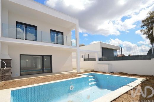 Lüks ev Fernao Ferro, Seixal