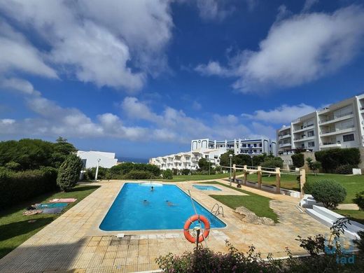 Apartment / Etagenwohnung in Ericeira, Mafra