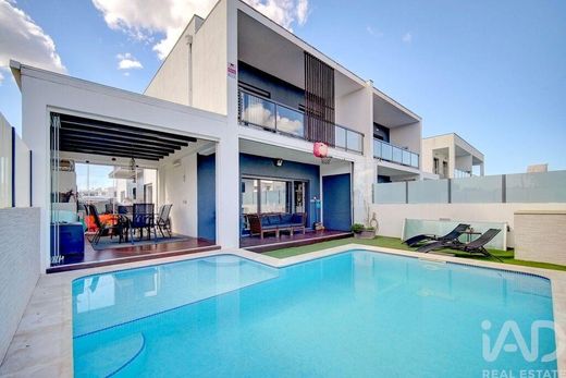 Luxury home in Amora, Seixal