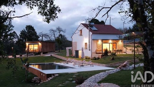 منزل ﻓﻲ Cerejeira, Tomar