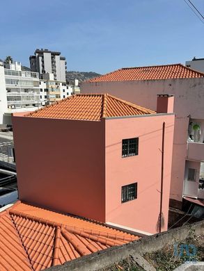 Funchal, Madeiraのアパートメント・コンプレックス