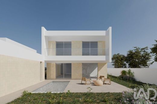 Terreno en Charneca de Caparica, Almada