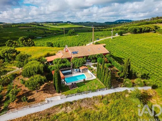 Luxury home in Peral, Cadaval