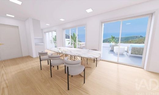 Apartment / Etagenwohnung in Sesimbra, Distrito de Setúbal