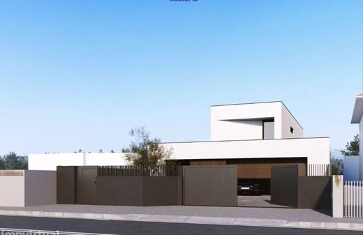 Luxury home in Paredes, Distrito do Porto