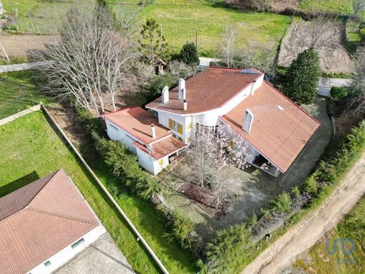 Casa de lujo en Varge, Vila Real