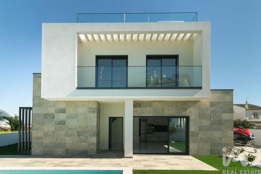 Luxury home in Armação de Pêra, Silves