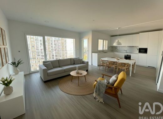 套间/公寓  Corroios, Seixal