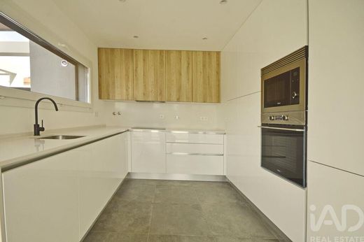 Luxury home in Quinta das Laranjeiras, Vila de Rei