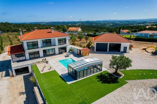 Luxe woning in Fanadia, Caldas da Rainha
