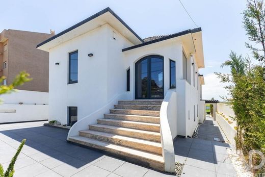 Casa di lusso a Vila Nova de Gaia, Oporto