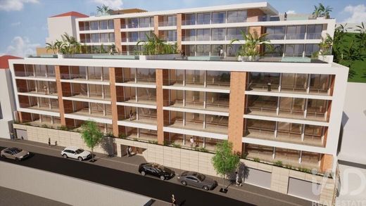 아파트 / Câmara de Lobos, Madeira