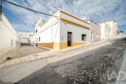 Luxus-Haus in Moncarapacho e Fuzeta, Olhão