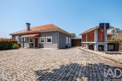 Luxury home in Milagres, Monção