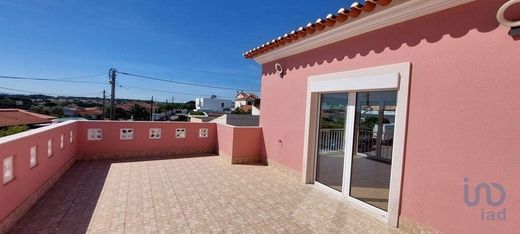 Casa di lusso a Charneca de Caparica, Almada