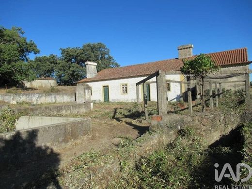 Ribeirinha, Marvãoの高級住宅