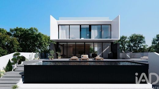 Luxury home in Gambelas, Faro