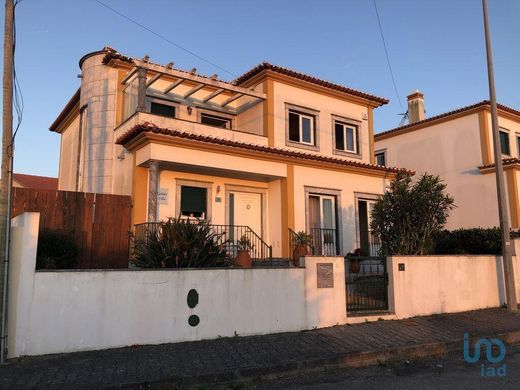 منزل ﻓﻲ Lourinhã, Distrito de Lisboa