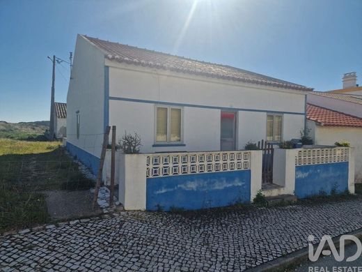 Luxury home in Carrapateira, Aljezur