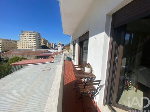 Apartment / Etagenwohnung in Porto, Distrito do Porto
