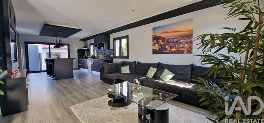 Casa de luxo - Charneca de Caparica, Almada