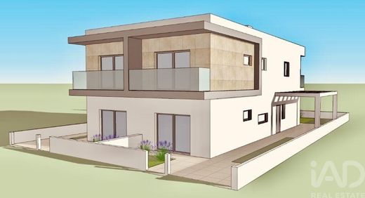 Luxury home in Quinta das Laranjeiras, Vila de Rei