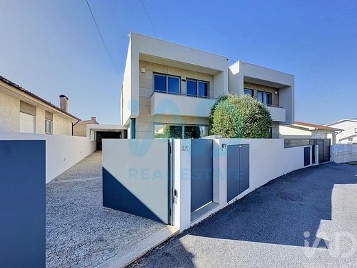 Luxury home in São Félix da Marinha, Vila Nova de Gaia