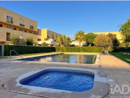 Complesso residenziale a Quarteira, Loulé