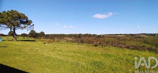 Grundstück in Vila do Bispo e Raposeira, Vila do Bispo