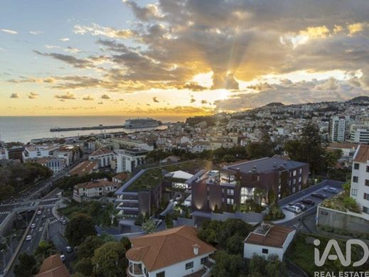 아파트 / Funchal, Madeira
