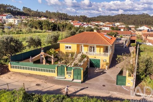 Luxury home in Milagres, Leiria