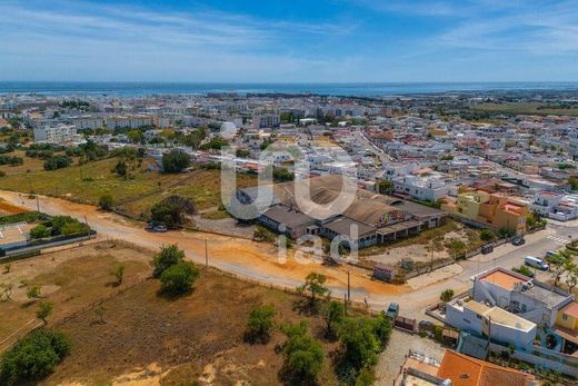 Terreno en Quelfes, Olhão