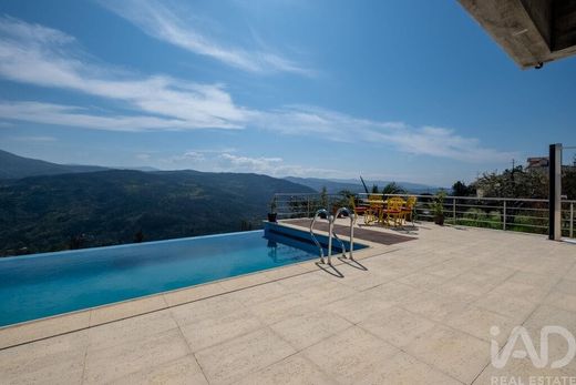 Luxury home in Santa Ovaia, Oliveira do Hospital