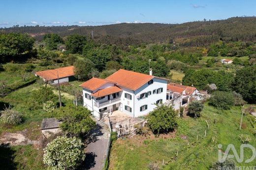Luxury home in Pinheirinho, Oliveira do Hospital