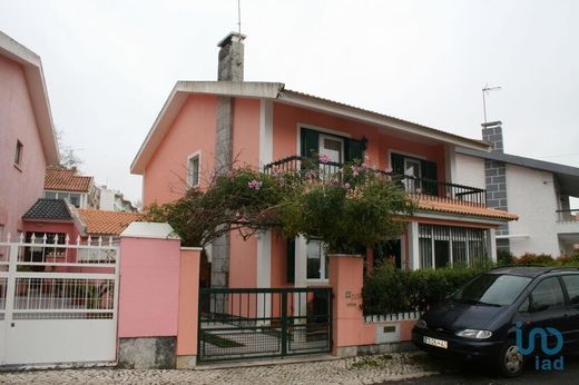 Luxury home in São Domingos de Rana, Cascais