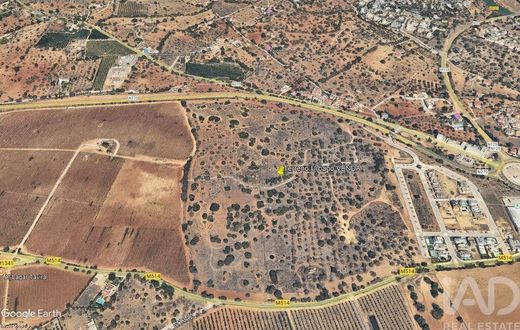 Tavira, Distrito de Faroの土地