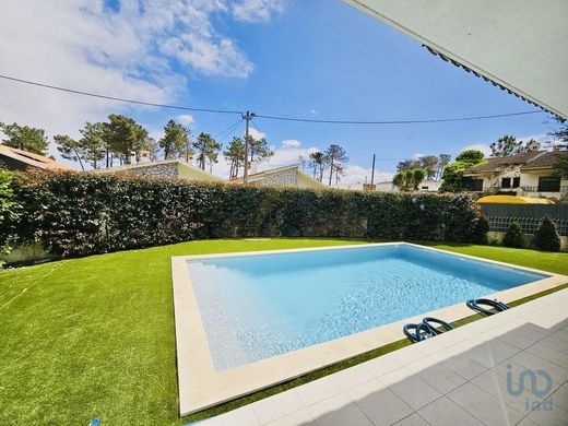 Casa di lusso a Amora, Seixal