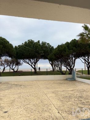 Apartment in Quarteira, Loulé