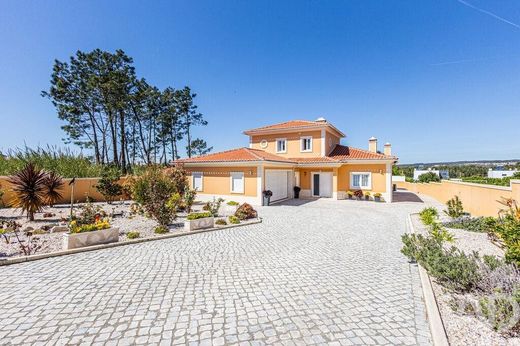 Luxury home in Nadadouro, Caldas da Rainha