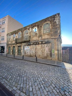 Edificio en Peso da Régua, Vila Real