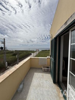 Apartamento - São Pedro da Cadeira, Torres Vedras