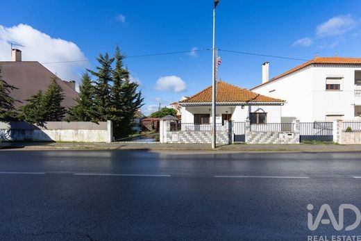 Casa de lujo en Amora, Seixal