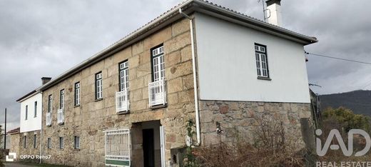 Farm in Barbeita, Monção