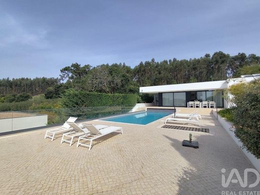 Luxury home in Feteira, Horta